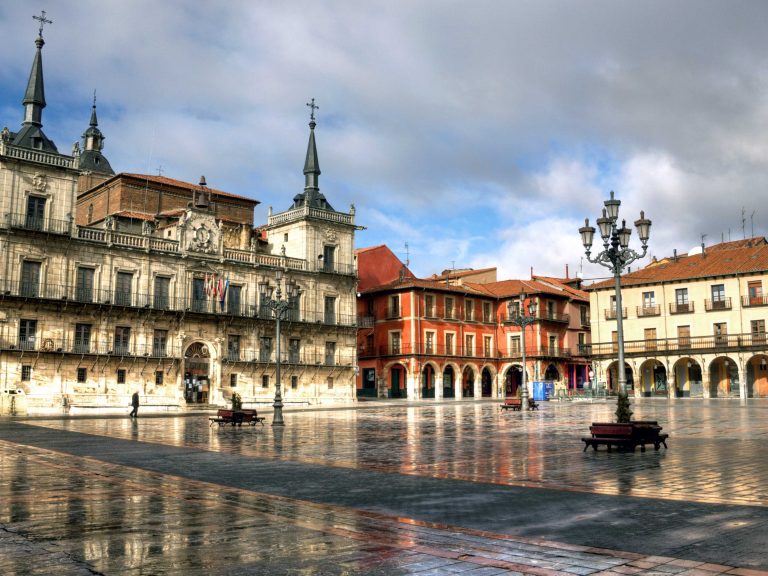 Plaza Mayor de León