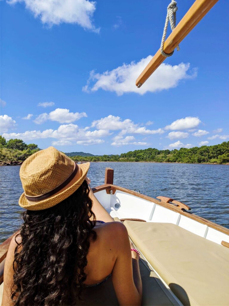 Nuestro llaut en Fornells, Menorca